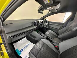 Volkswagen Golf EX71HKW