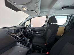 Ford Transit Connect YM22UNX