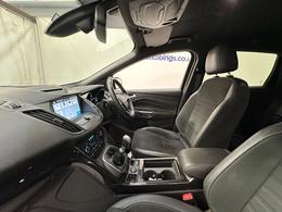 Ford Kuga AY17NRV