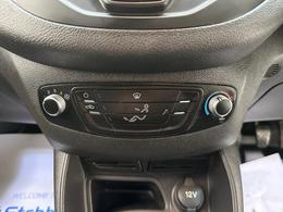 Ford Transit Courier EN66BNY