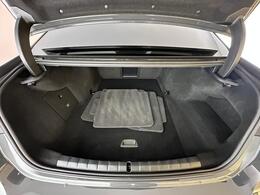 BMW i7 YF73FKE