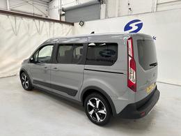 Ford Grand Tourneo Connect CN22PDZ