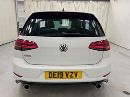 Volkswagen Golf DE19VZV