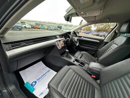 Volkswagen Passat YE70PYB