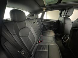 Porsche Macan LJ20WHU