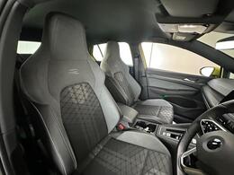 Volkswagen Golf EX71HKW