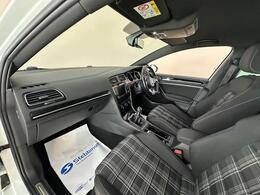 Volkswagen Golf DT66RVJ