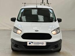 Ford Transit Courier EN66BNY