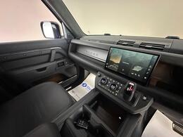 Land Rover Defender 110 FY25UTL