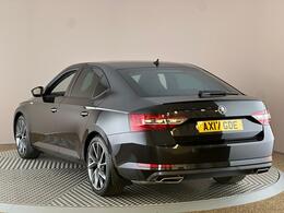 Skoda Superb AX17GDE