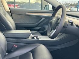 Tesla Model 3 AF72UVC