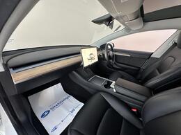 Tesla Model 3 AF72UUV