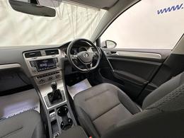 Volkswagen Golf DH66WPE