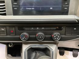 Volkswagen Transporter DK24VND