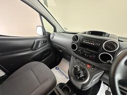 Peugeot Partner AE66JVR