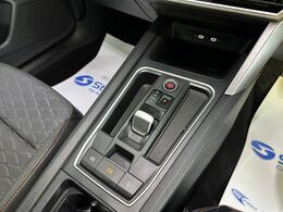 SEAT Leon YO24HWH