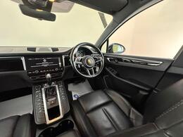 Porsche Macan AJ19VYM