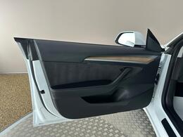 Tesla Model 3 AF72VVZ