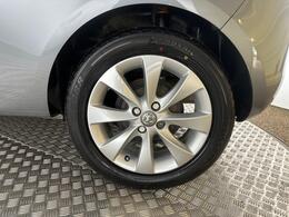 Vauxhall Corsa AJ18HYH