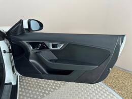 Jaguar F-Type HY64MHK