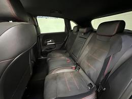 Mercedes-Benz B Class YN19FPS