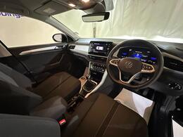 Volkswagen T-Roc AV22SYR