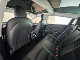 Tesla Model 3 AF72UVC