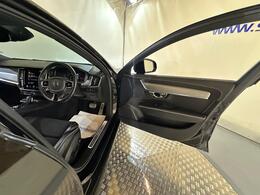 Volvo S90 YO21MJJ