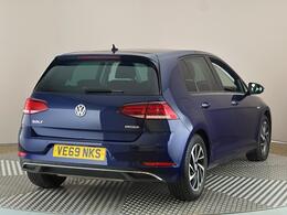 Volkswagen Golf VE69NKS