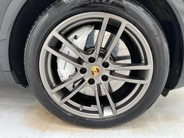 Porsche Cayenne AK18UXX