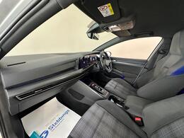 Volkswagen Golf AJ21MVG