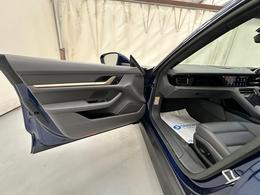 Porsche Taycan LB22MVG