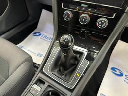 Volkswagen Golf MW67FMC