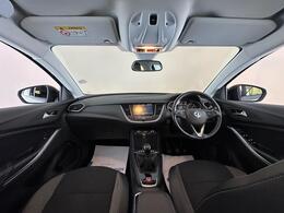 Vauxhall Grandland X DY68ZWW