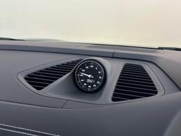 Porsche Macan AK74OLX