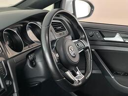 Volkswagen Golf DT66RVJ