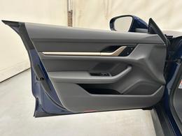 Porsche Taycan LB22MVG