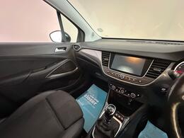Vauxhall Crossland HN22YVY