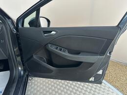 Renault Clio YC71OJA