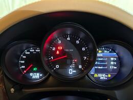 Porsche Macan AR16AEY