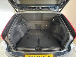 Volvo XC40 YW68VFY