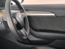 Tesla Model 3 AF72VLG
