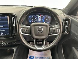 Volvo XC40 YM70MTZ