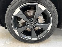 Audi Q5 WF69XDN