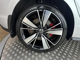 Volkswagen Golf AJ21MVG