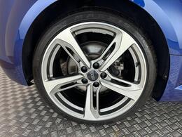 Audi TT SR15EYT