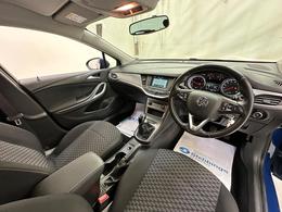 Vauxhall Astra VU20ZNC