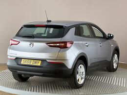Vauxhall Grandland X SK68DMY
