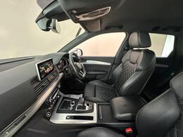 Audi SQ5 AE19UUX