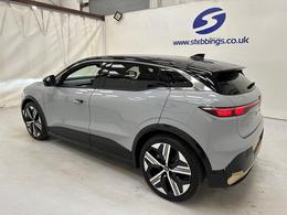 Renault Megane E-Tech YD73AFJ